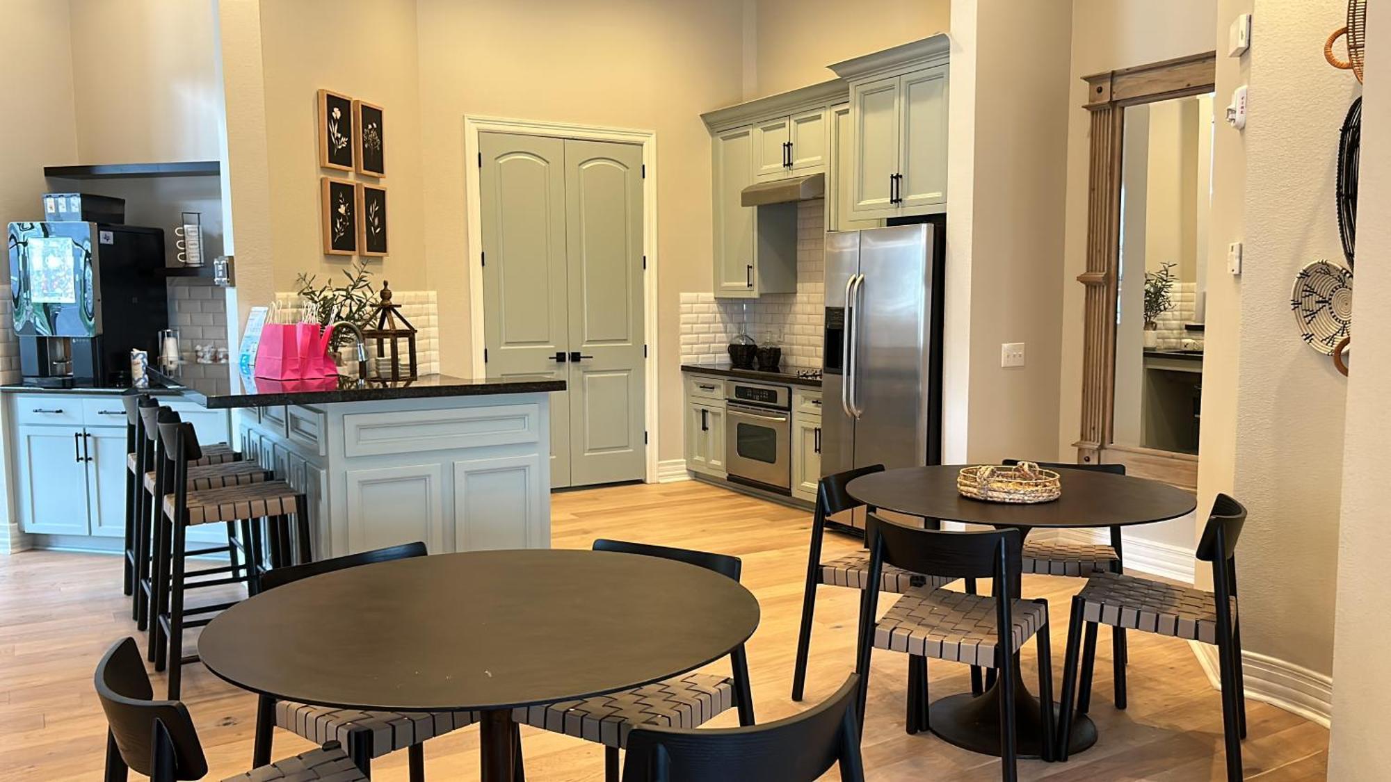 Hidden Gem At Med Center 2Br & 2Ba Apartment 休斯敦 外观 照片