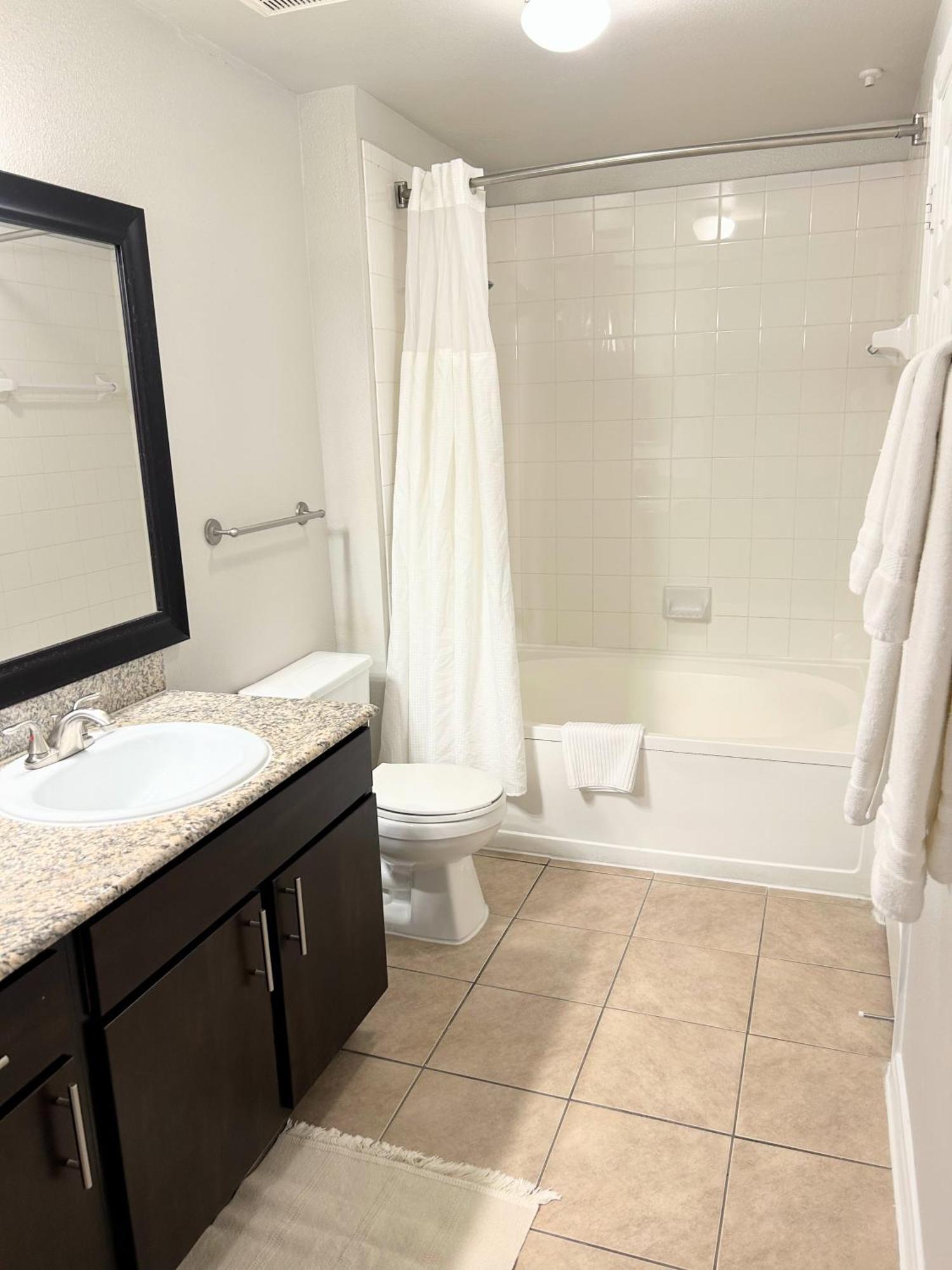 Hidden Gem At Med Center 2Br & 2Ba Apartment 休斯敦 外观 照片